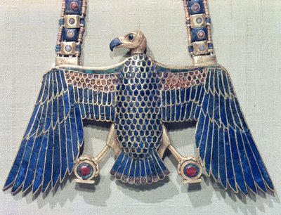 Necklace with vulture pendant, from the tomb of Tutankhamun (c.1370-52 BC) New Kingdom by Egyptian 18th Dynasty